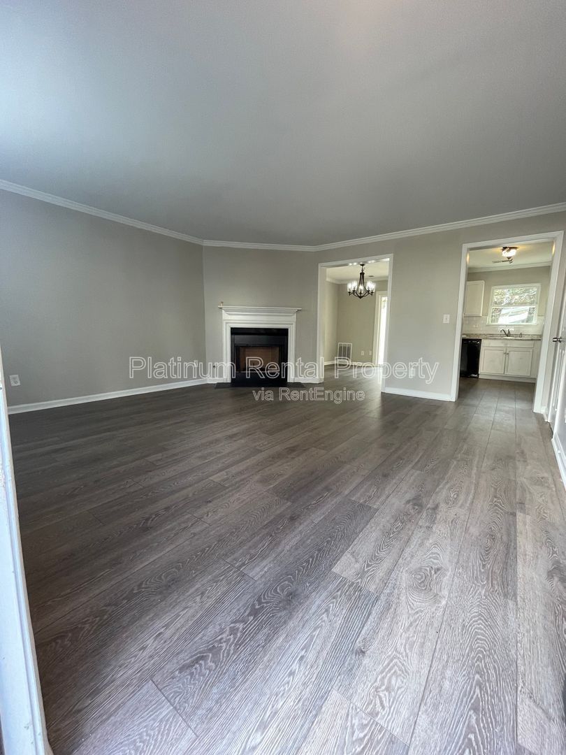 Charming 2-bedroom townhome in a fantastic Kennesaw location by Platinum Property Management Services, Inc. property image