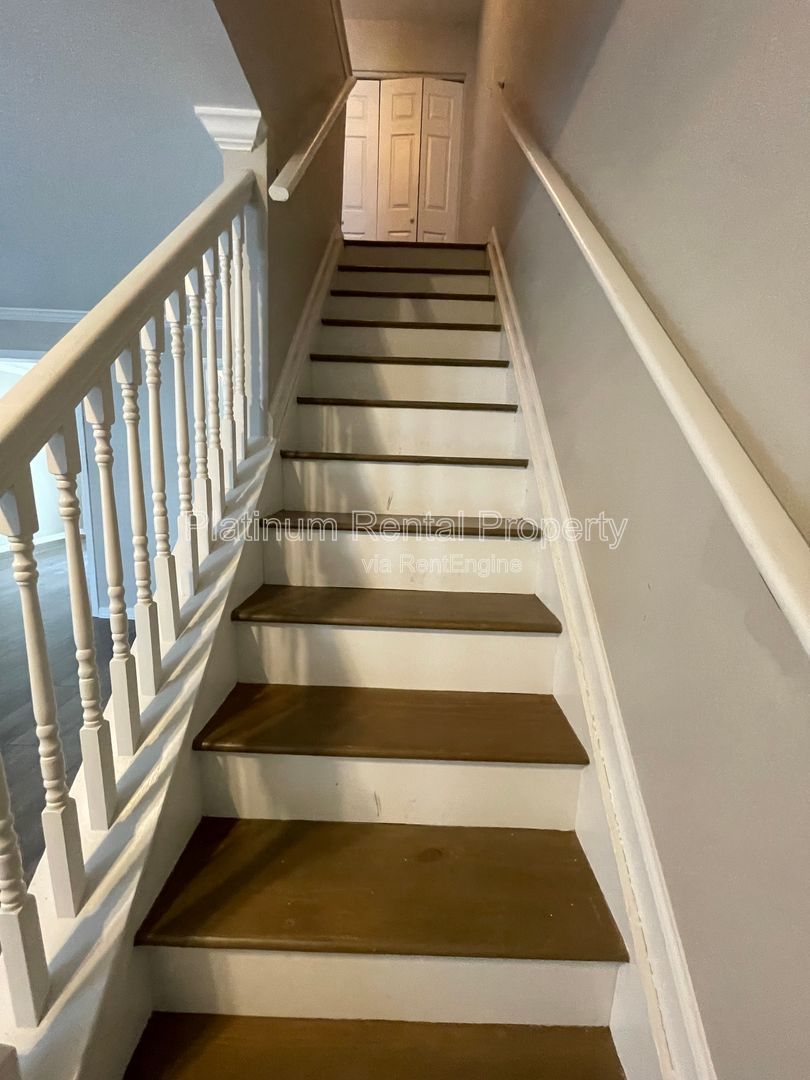 Charming 2-bedroom townhome in a fantastic Kennesaw location by Platinum Property Management Services, Inc. property image