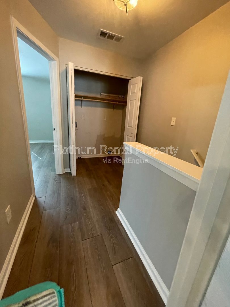 Charming 2-bedroom townhome in a fantastic Kennesaw location by Platinum Property Management Services, Inc. property image