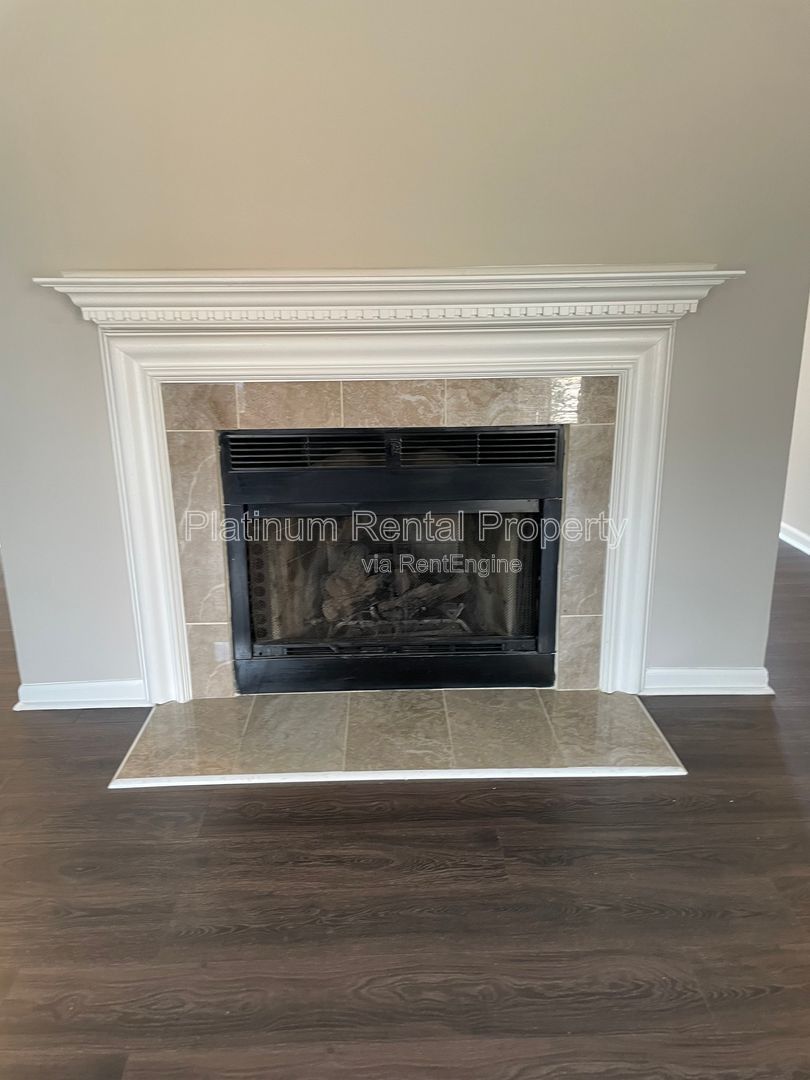 Fantastic 2-bedroom condo in gated community in convenient Marietta location by Platinum Property Managment Services, Inc. property image