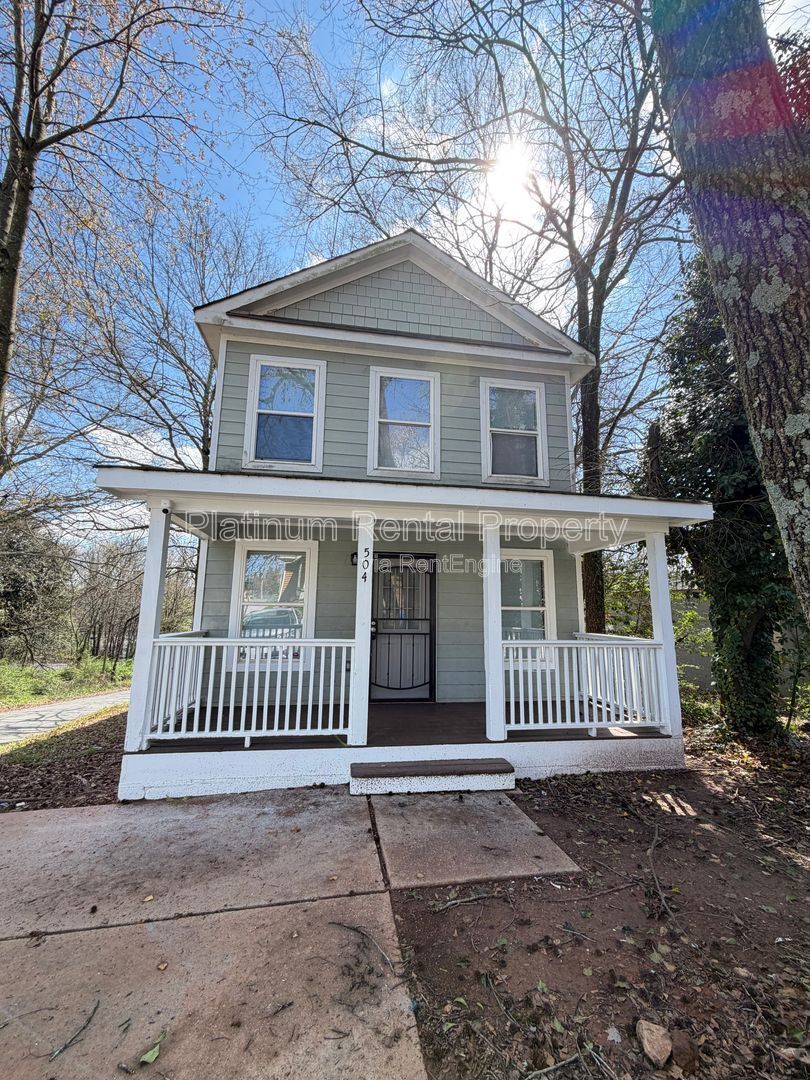 Updated and Renovated 3 Bedroom home in Atlanta by Platinum Property Management Services, Inc. property image