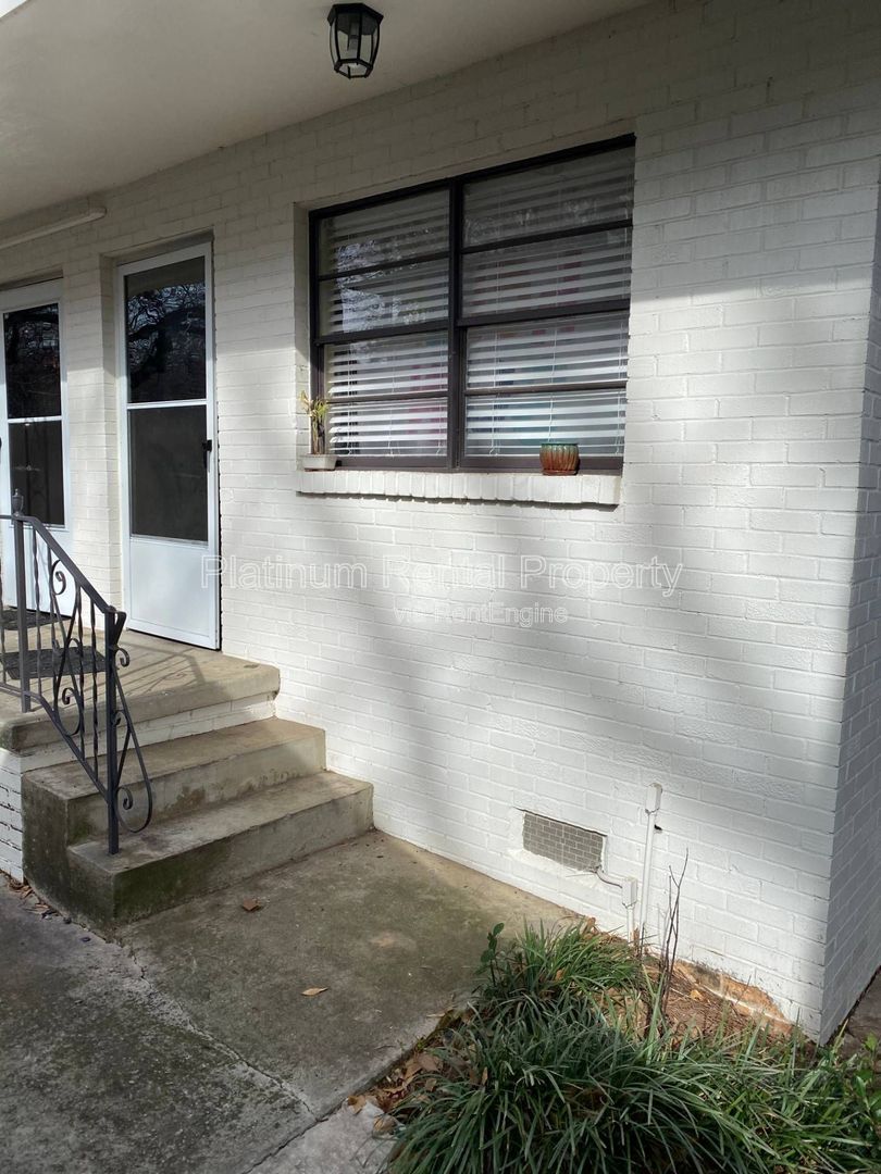 Great Midtown Atlanta 1 Bedroom Apartment For Rent by Platinum Property Management Services, Inc. property image