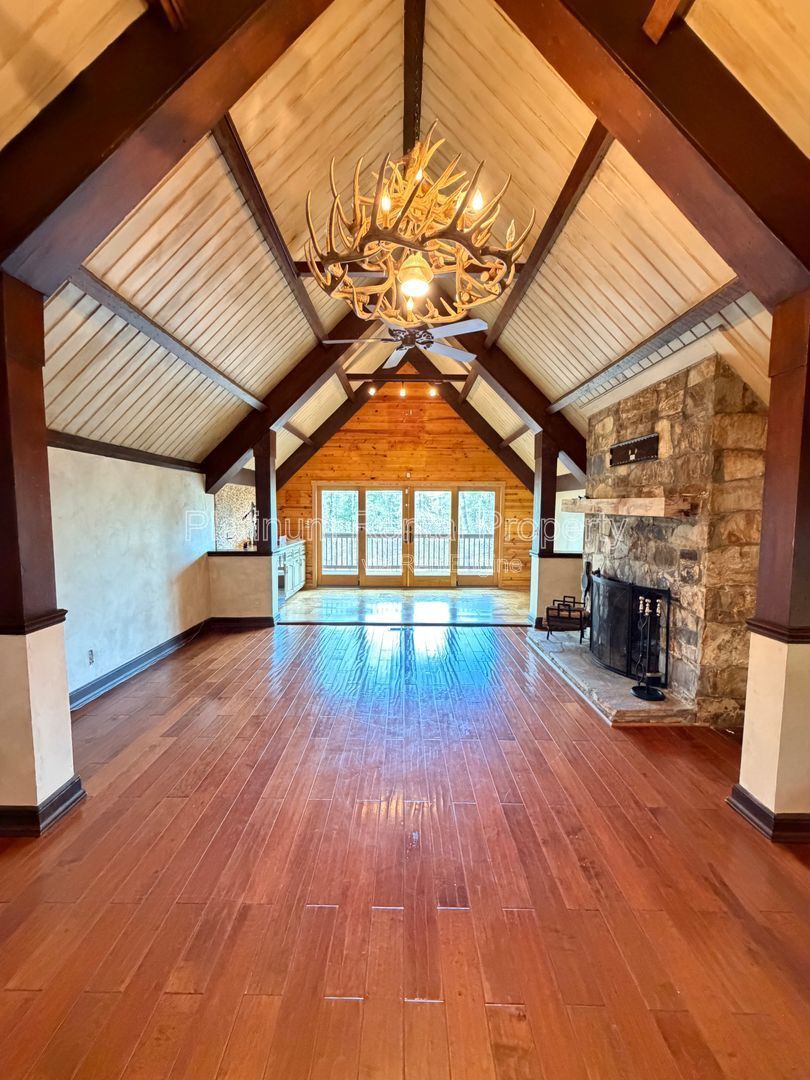 Amazing 3 bedroom home on Lake Lanier in Cumming for rent by Platinum Property Management Services, Inc. property image