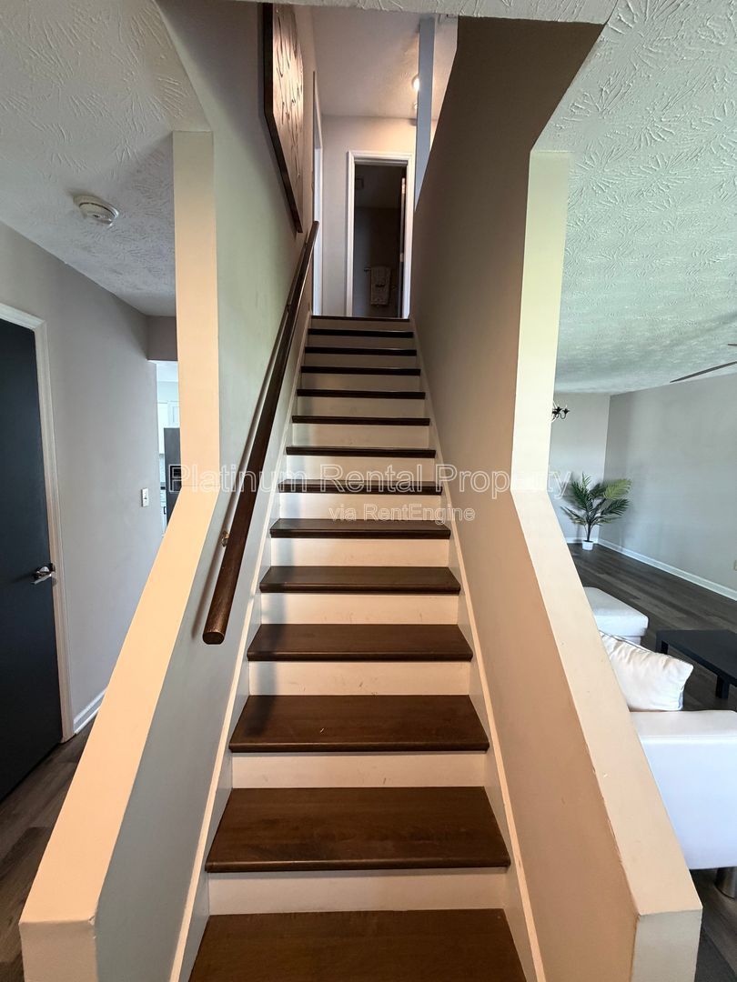 Adorable renovated 3 bedroom home in Snellville for rent by Platinum Property Management Services, Inc. property image