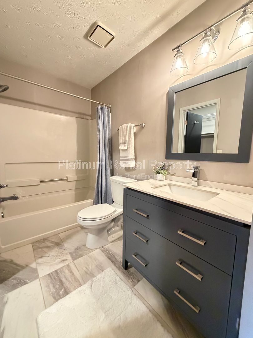 Adorable renovated 3 bedroom home in Snellville for rent by Platinum Property Management Services, Inc. property image