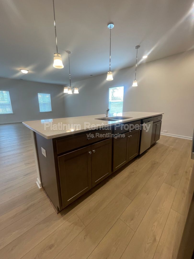 BRAND NEW CONSTRUCTION! RARE- 3 bedroom ranch floorplan in Hoschton, by Platinum Property Management Services, Inc. property image