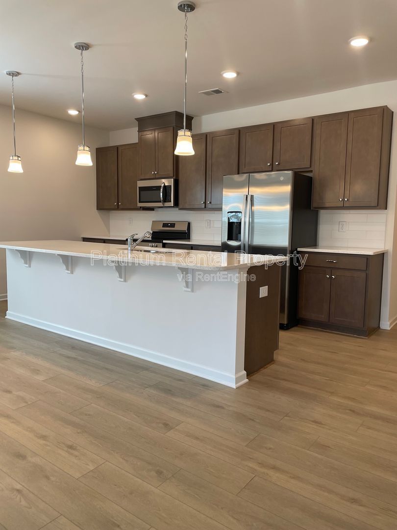 BRAND NEW CONSTRUCTION! RARE- 3 bedroom ranch floorplan in Hoschton, by Platinum Property Management Services, Inc. property image