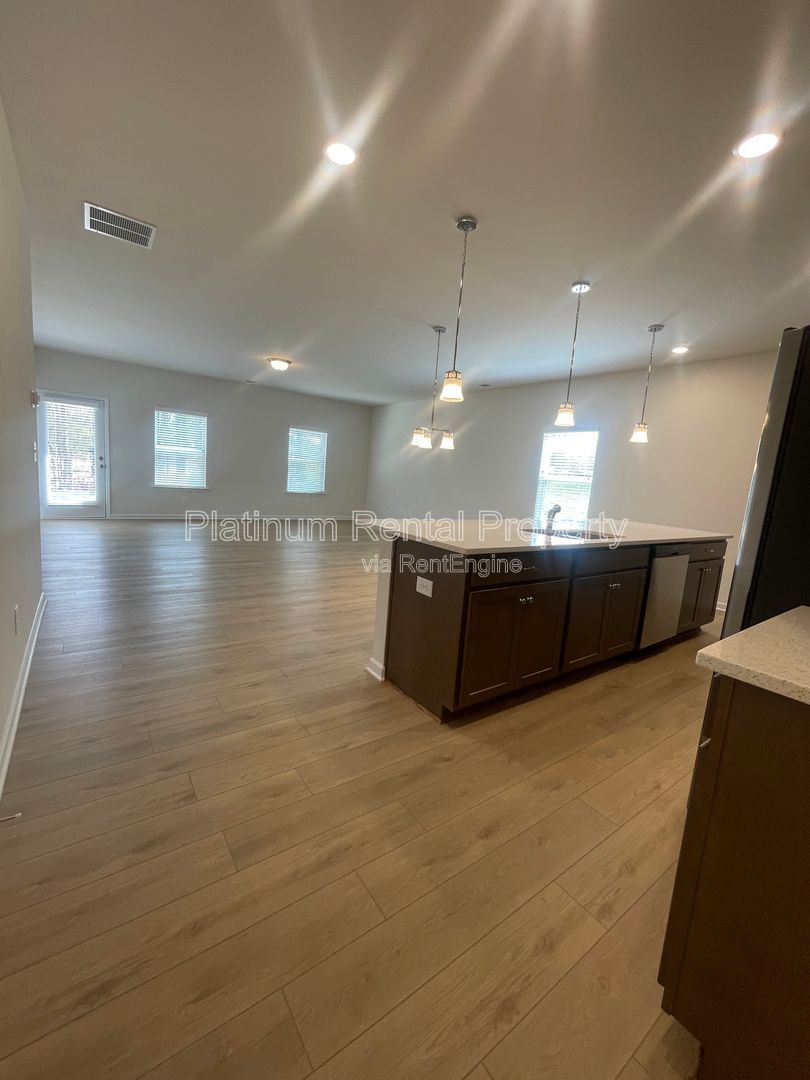 BRAND NEW CONSTRUCTION! RARE- 3 bedroom ranch floorplan in Hoschton, by Platinum Property Management Services, Inc. property image