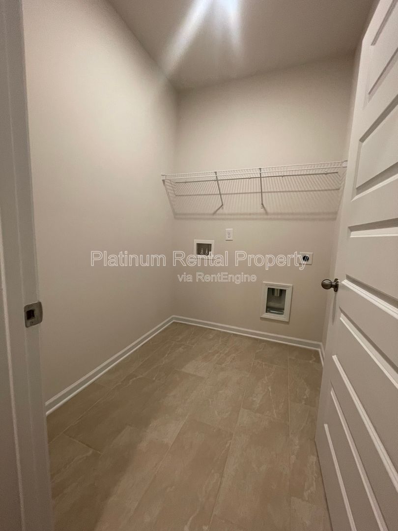 BRAND NEW CONSTRUCTION! RARE- 3 bedroom ranch floorplan in Hoschton, by Platinum Property Management Services, Inc. property image