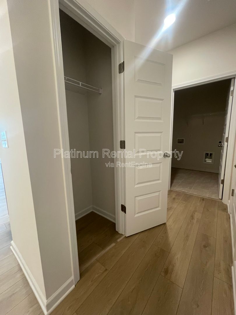 BRAND NEW CONSTRUCTION! RARE- 3 bedroom ranch floorplan in Hoschton, by Platinum Property Management Services, Inc. property image