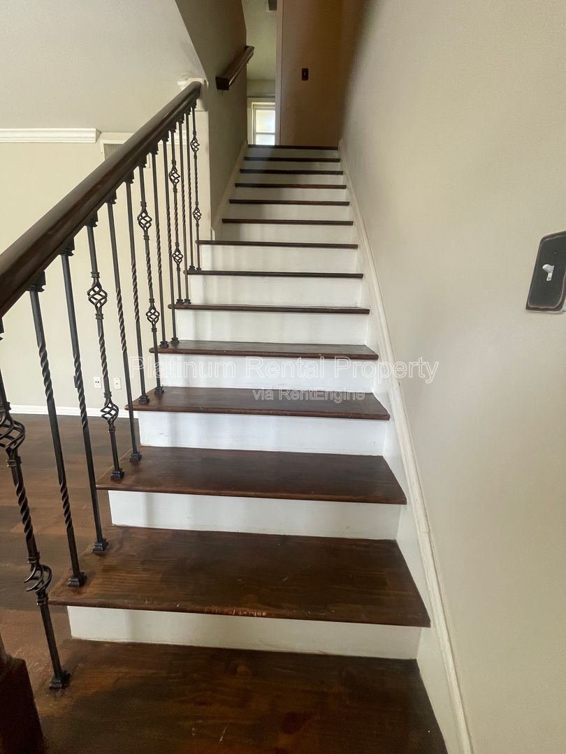 LOCATION, LOCATION, LOCATION! 2 Bedroom townhome in gated community by Platinum Property Management Services, Inc. property image