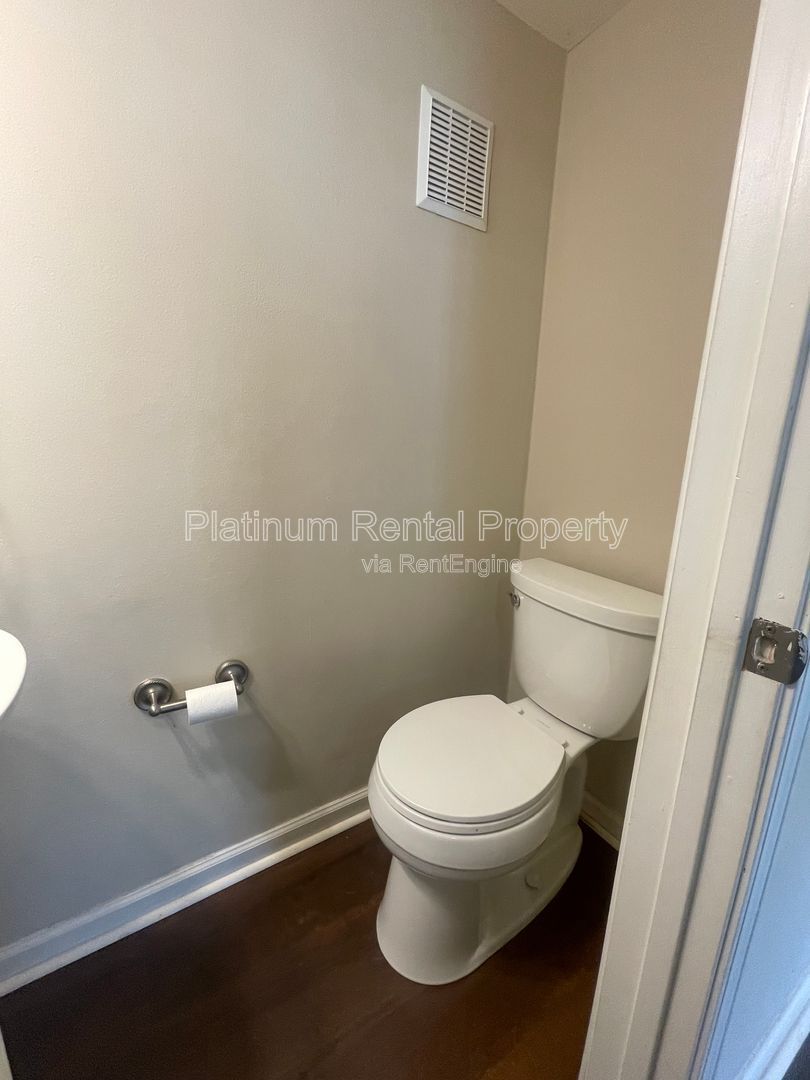 LOCATION, LOCATION, LOCATION! 2 Bedroom townhome in gated community by Platinum Property Management Services, Inc. property image