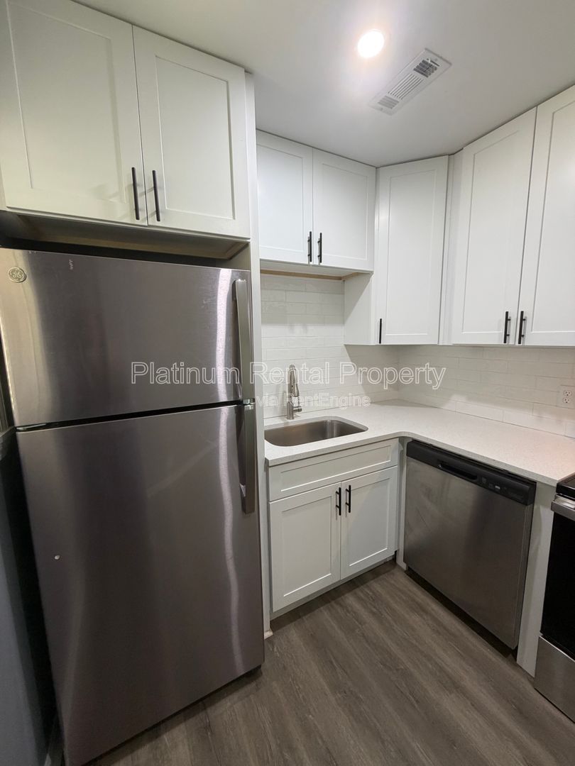Completely UPDATED 2 bedroom unit in Monroe for rent by Platinum Property Management Services, Inc. property image