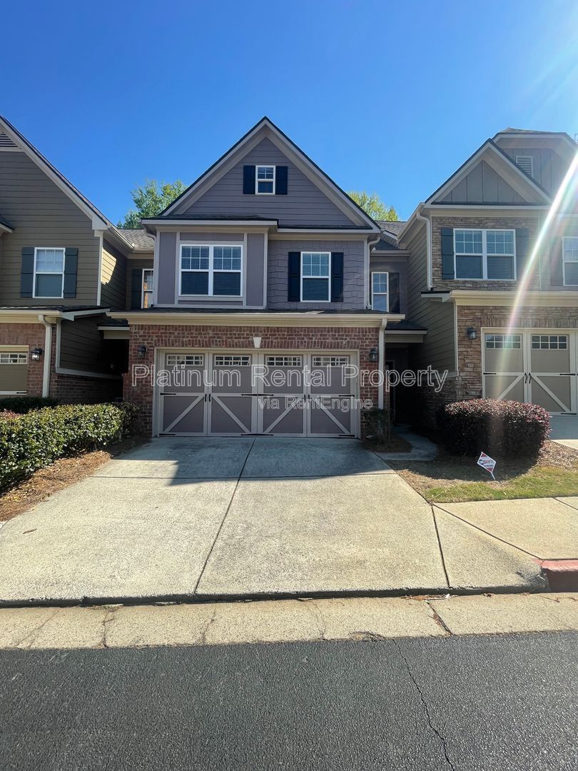 Stunning 3 bedroom townhome in a prime Kennesaw location, by Platinum Property Management Services, Inc. property image
