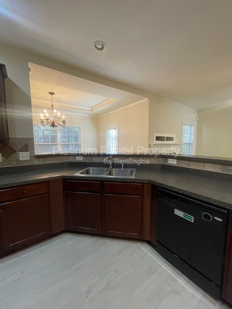 Stunning 3 bedroom townhome in a prime Kennesaw location, by Platinum Property Management Services, Inc. property image