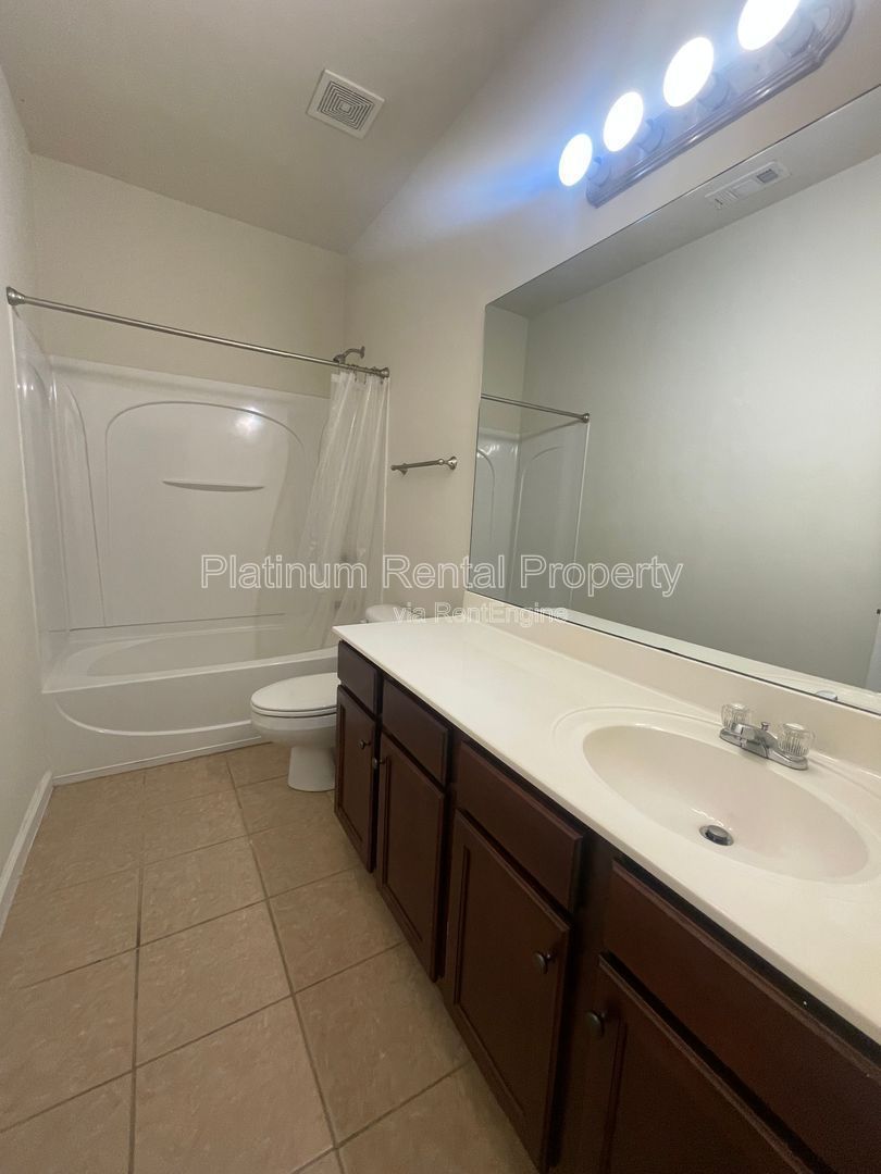 Stunning 3 bedroom townhome in a prime Kennesaw location, by Platinum Property Management Services, Inc. property image