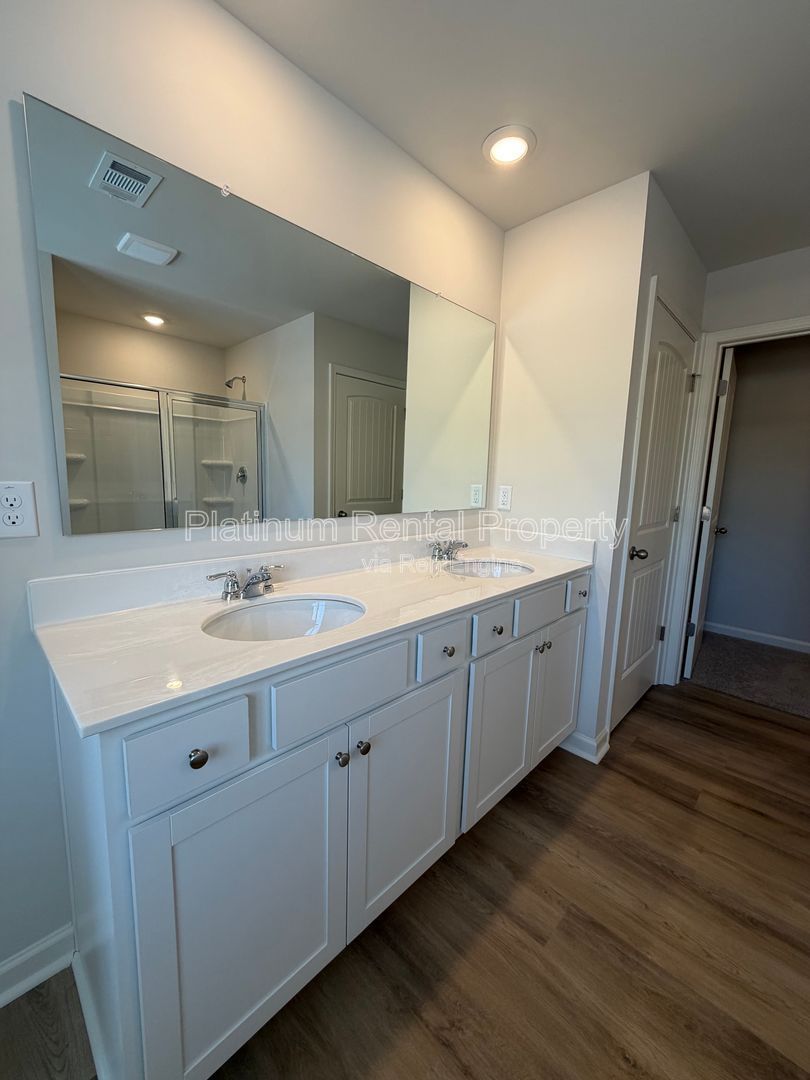 BRAND NEW 3-bedroom, 2.5-bathroom townhome just minutes away from downtown Dahlonega by Platinum Property Management Services, Inc. property image