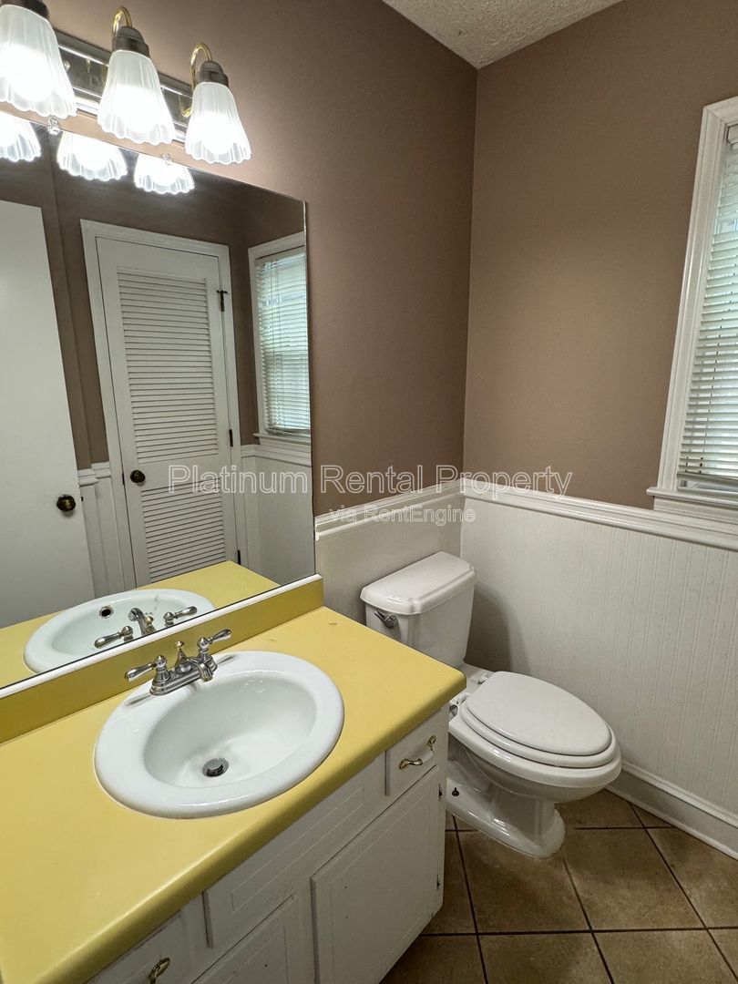 4 Bedroom Snellville Home in Summit Chase For Rent by Platinum Property Management Services, Inc. property image