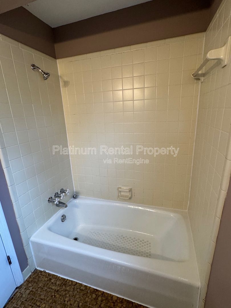 4 Bedroom Snellville Home in Summit Chase For Rent by Platinum Property Management Services, Inc. property image