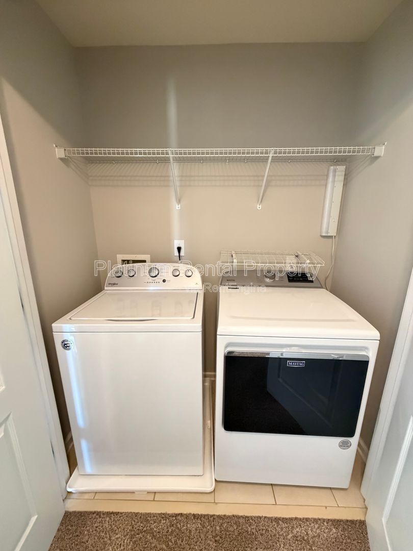 Spotless 3 Bedroom home in Cumming for rent by Platinum Property Management Services, Inc. property image