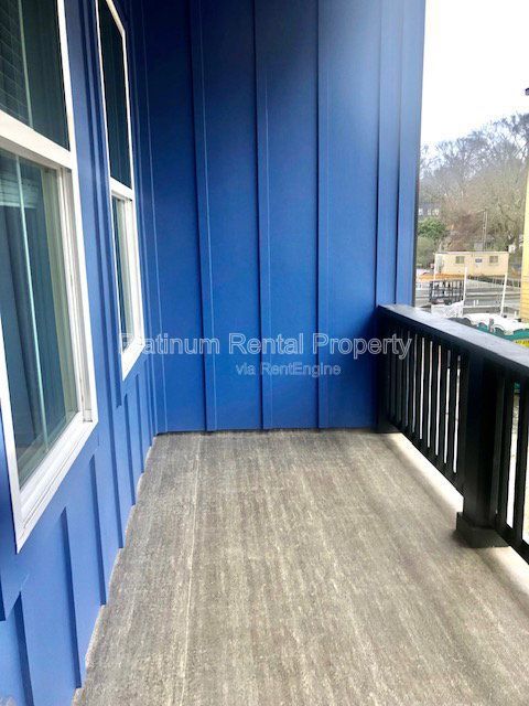 Colorful and modern 2-bedroom townhome in the desirable Kirkwood community by Platinum Property Management Services, Inc. property image