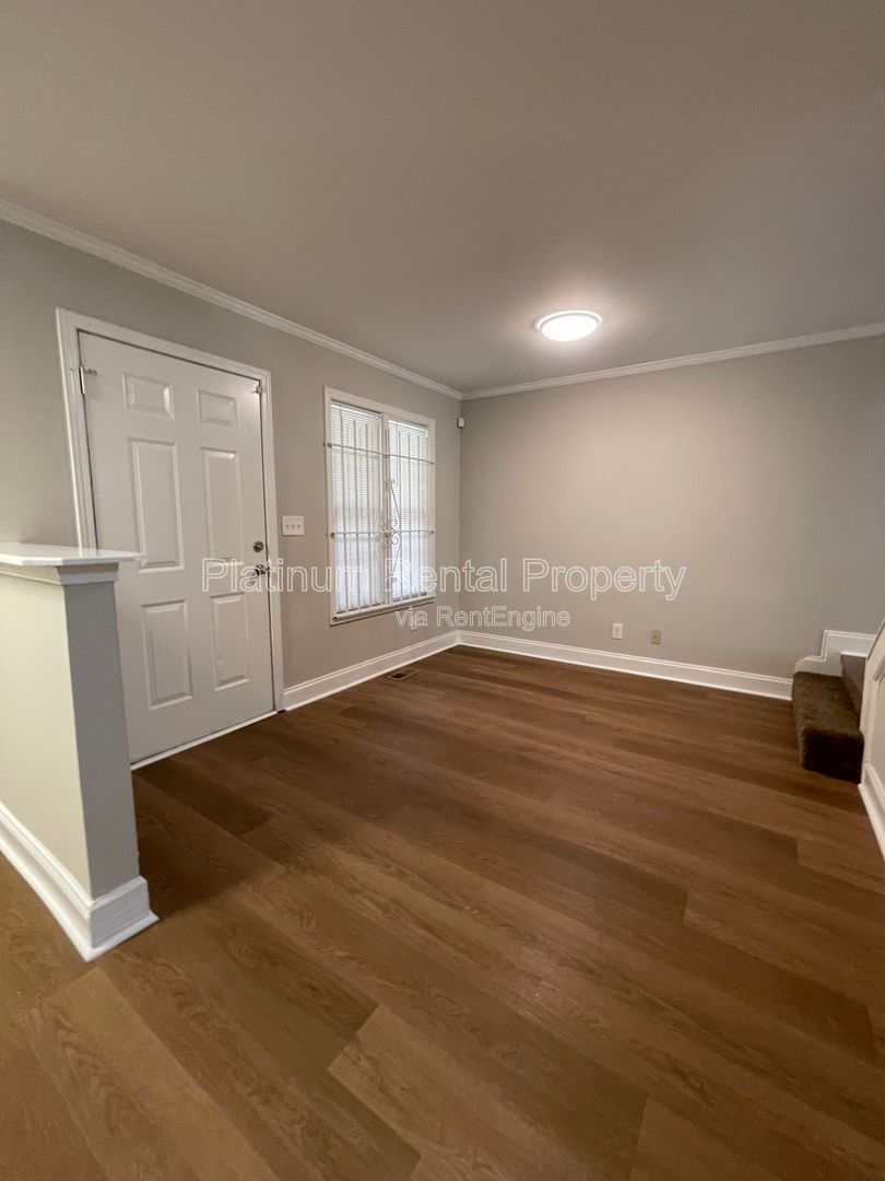 Charming, 3 bedroom home in the heart of south Atlanta, by Platinum Property Management Services, Inc. property image