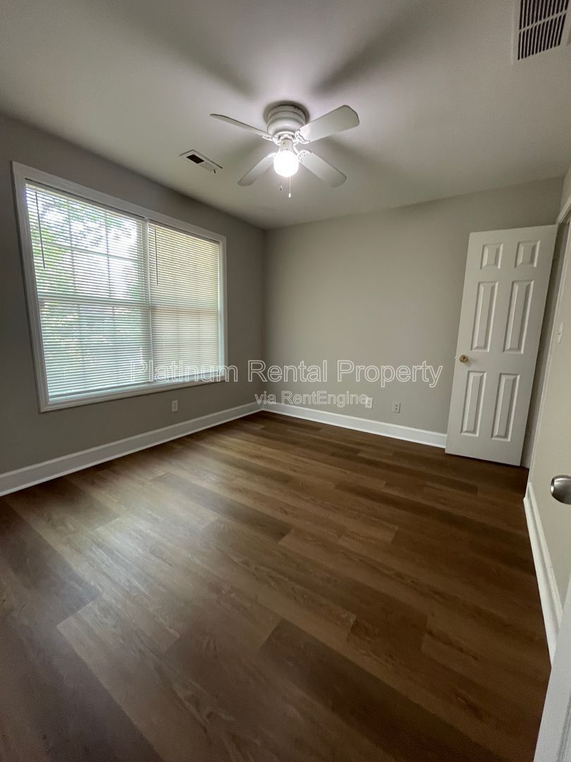 Charming, 3 bedroom home in the heart of south Atlanta, by Platinum Property Management Services, Inc. property image