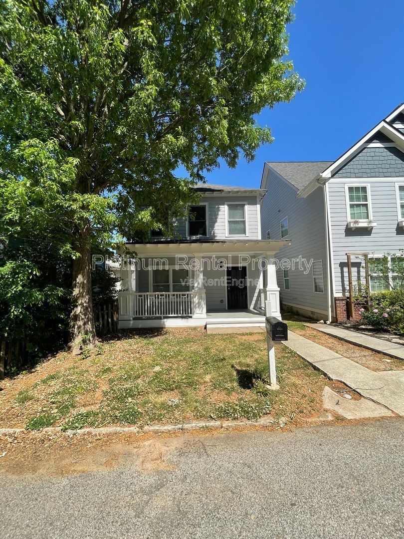 Charming, updated 3 bedroom near the Turner Field area in south Atlanta by Platinum Property Management Services, Inc. property image