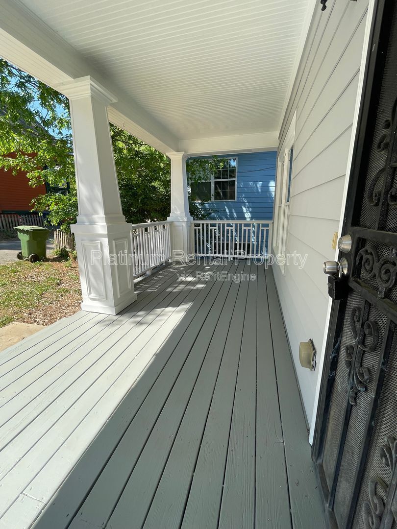 Charming, updated 3 bedroom near the Turner Field area in south Atlanta by Platinum Property Management Services, Inc. property image