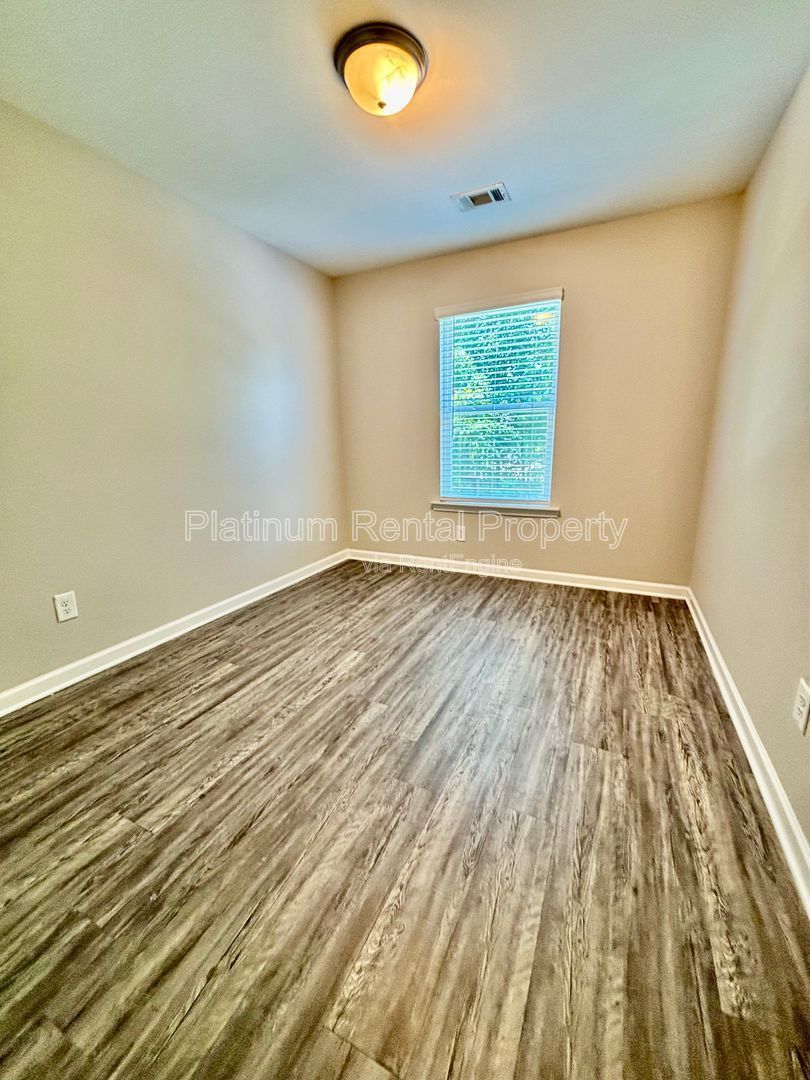 3 bedroom Union City Townhome for Rent by Platinum Property Management Services, Inc. property image