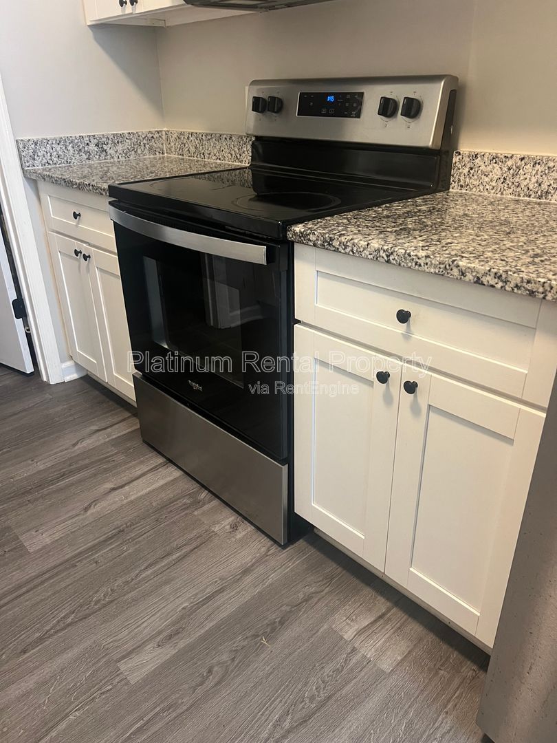 Spacious 2 Bedroom 2 Bathroom Brick Duplex in Conyers for rent by Platinum Property Management Services, Inc. property image