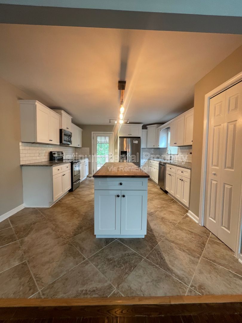 Fabulous 3 bedroom bungalow with large bedrooms in the heart of Decatur, by Platinum Property Management Services, Inc. property image