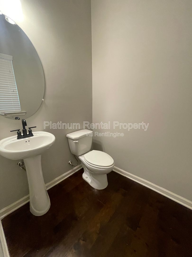 Two-bedroom townhome in a GATED community in fabulous South Atlanta by Platinum Property Management Services, Inc. property image