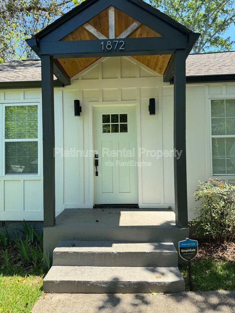Beautifully renovated 4 bedroom home in Decatur by Platinum Property Management Services, Inc. property image