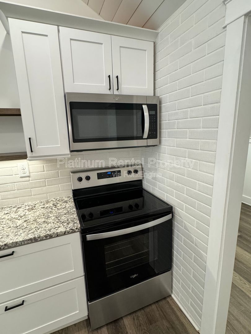 Beautifully renovated 4 bedroom home in Decatur by Platinum Property Management Services, Inc. property image