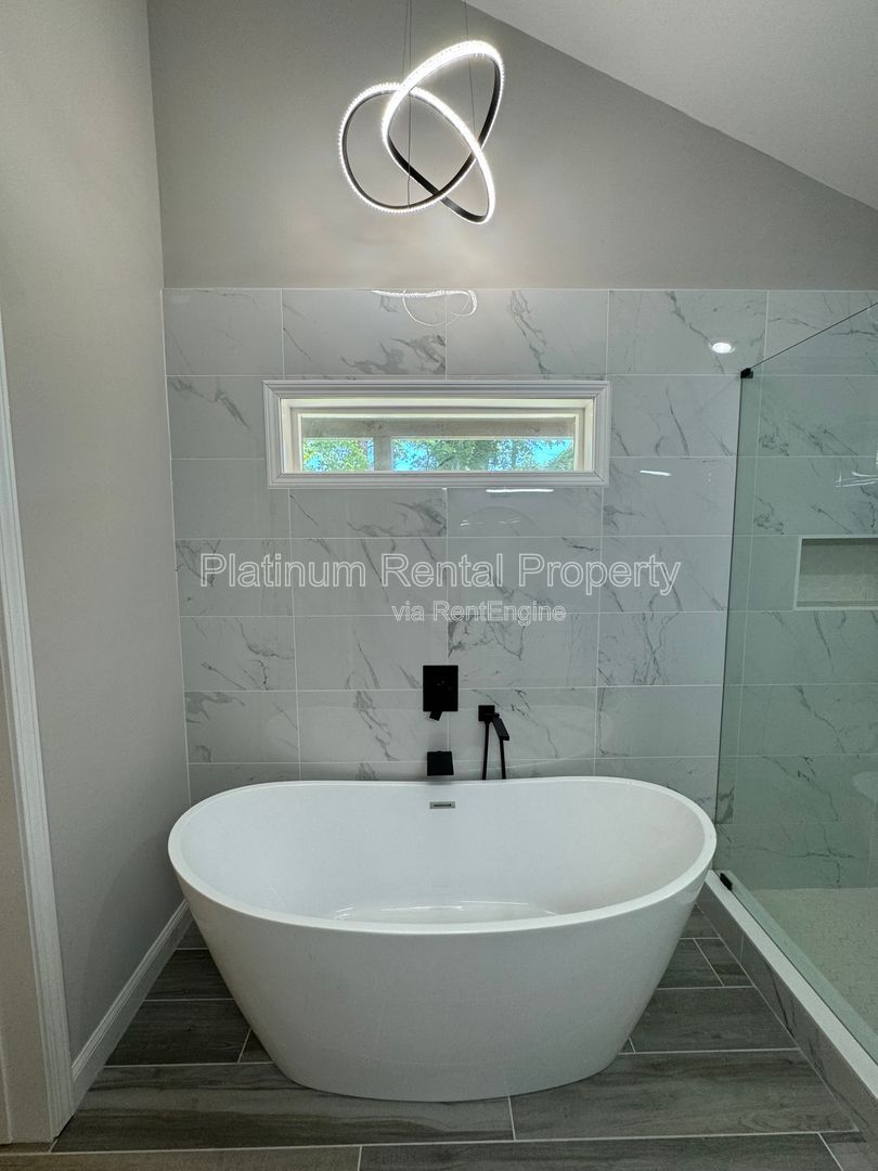 Beautifully renovated 4 bedroom home in Decatur by Platinum Property Management Services, Inc. property image