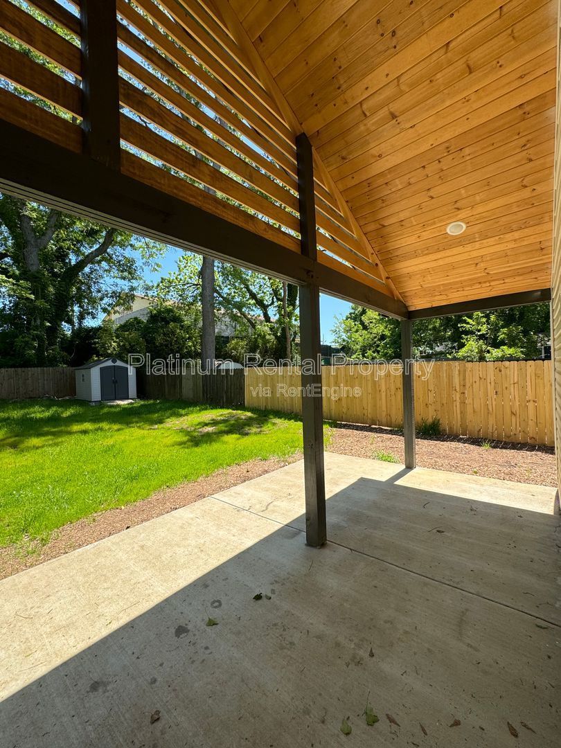 Beautifully renovated 4 bedroom home in Decatur by Platinum Property Management Services, Inc. property image
