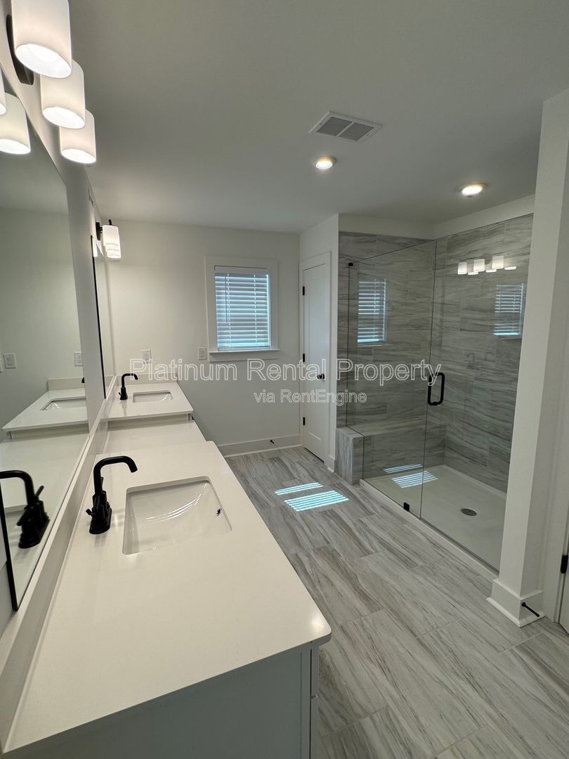 New 2024 Construction 3 Bedroom End Unit Townhome in Decatur by Platinum Property Management Services, Inc. property image
