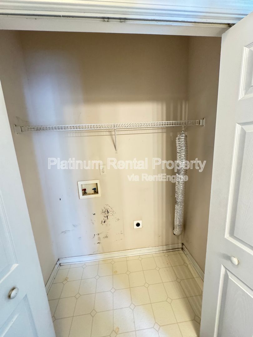 Beautiful and immaculate 5 bedroom home in sought after neighborhood by Platinum Property Management Services, Inc. property image