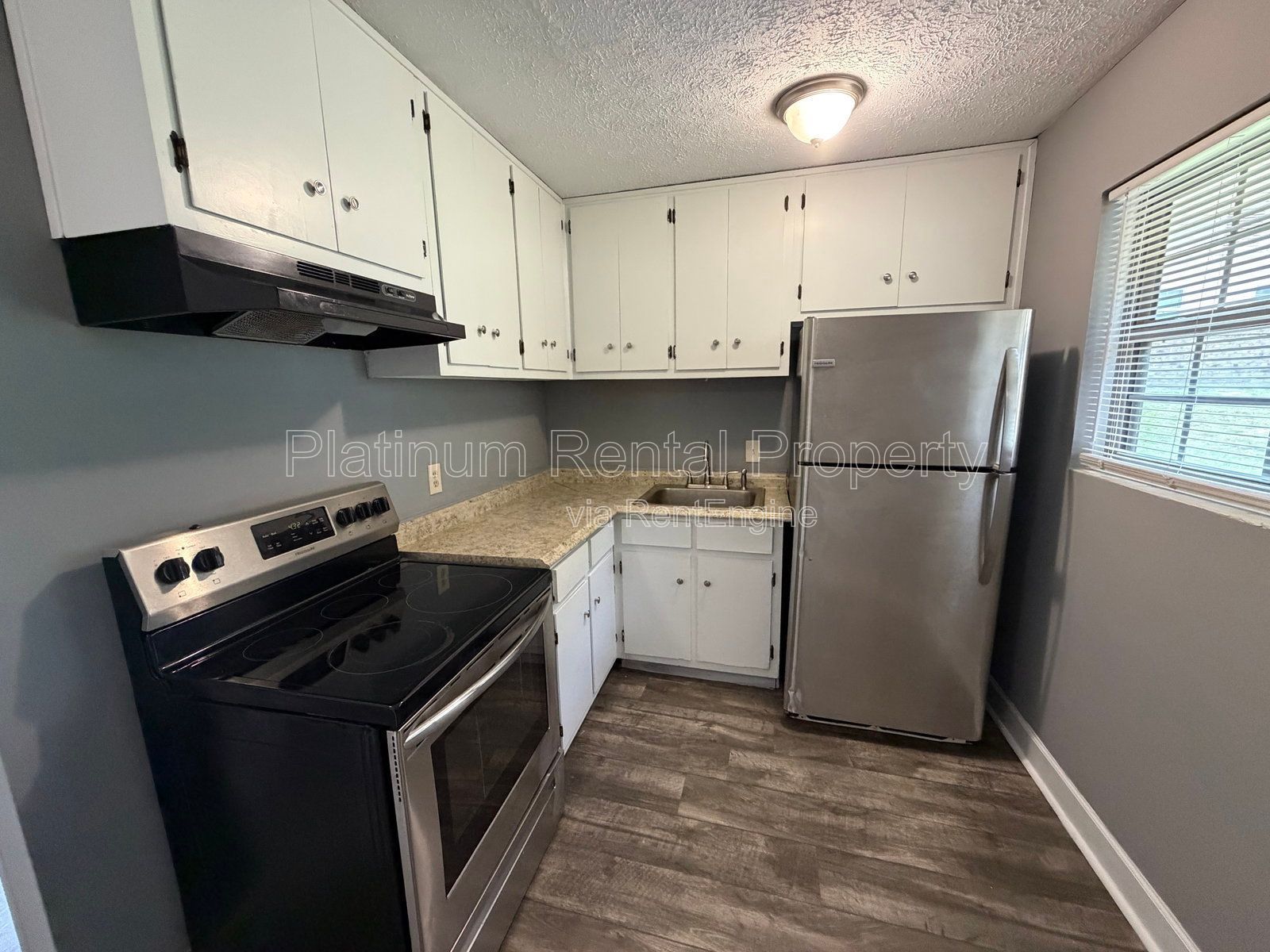 Well maintained 2 bedroom unit in Monroe for rent by Platinum Property Management Services, Inc. property image