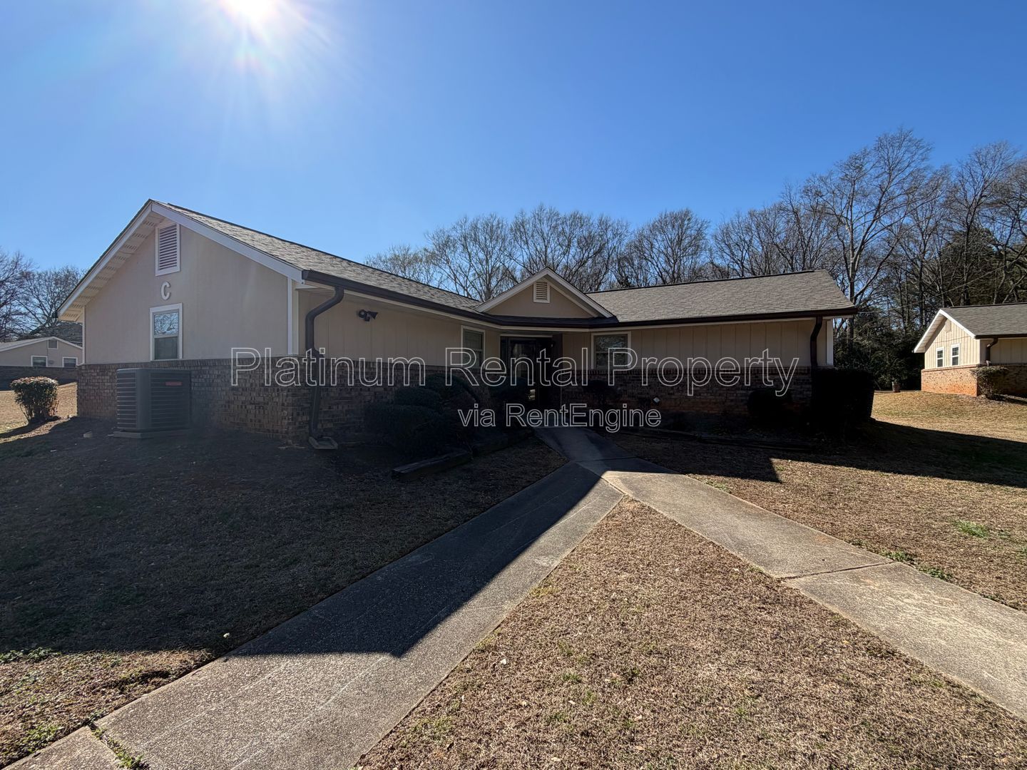 Well maintained 2 bedroom unit in Monroe for rent by Platinum Property Management Services, Inc. property image