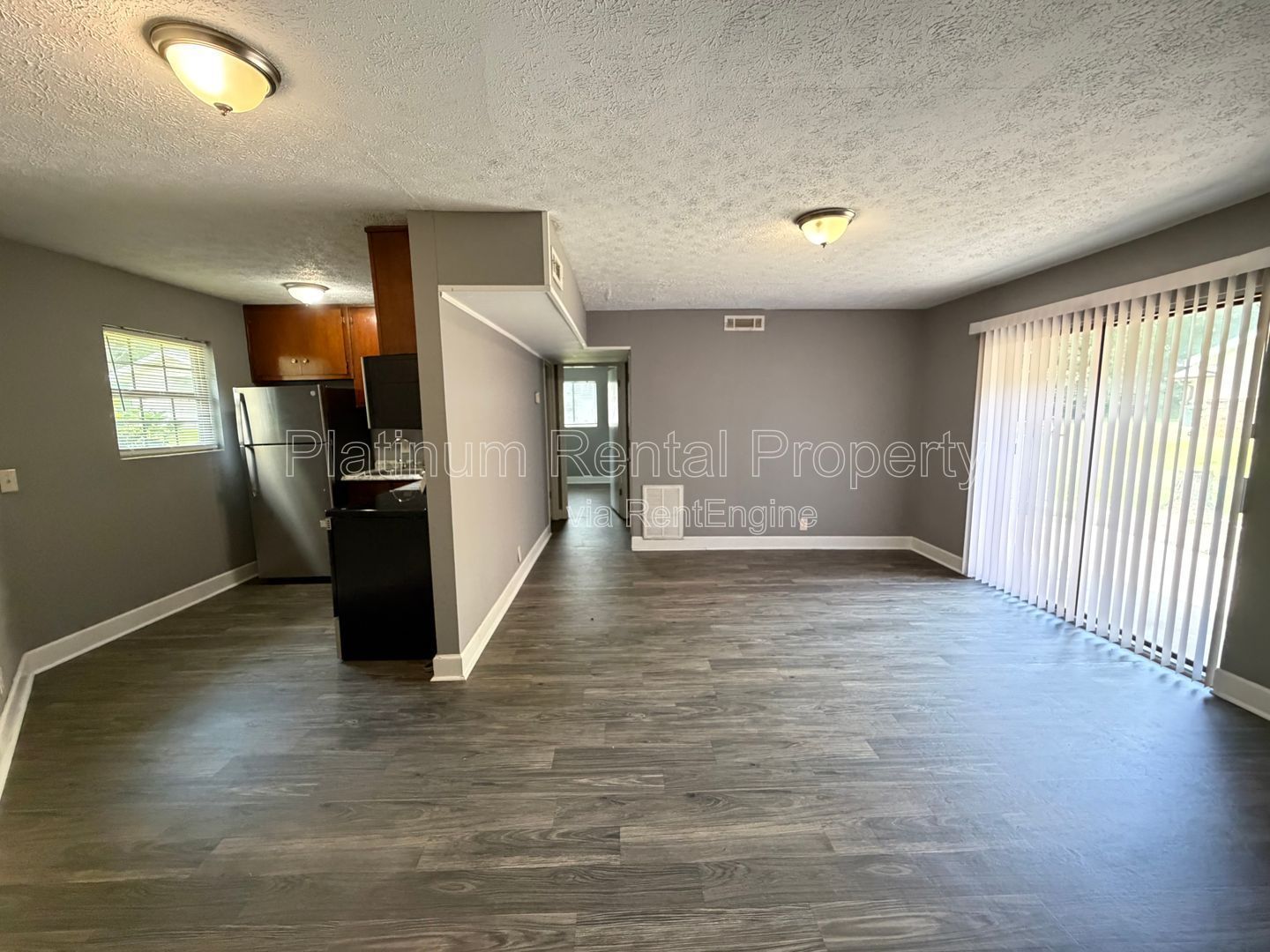 Well maintained 2 bedroom unit in Monroe for rent by Platinum Property Management Services, Inc. property image