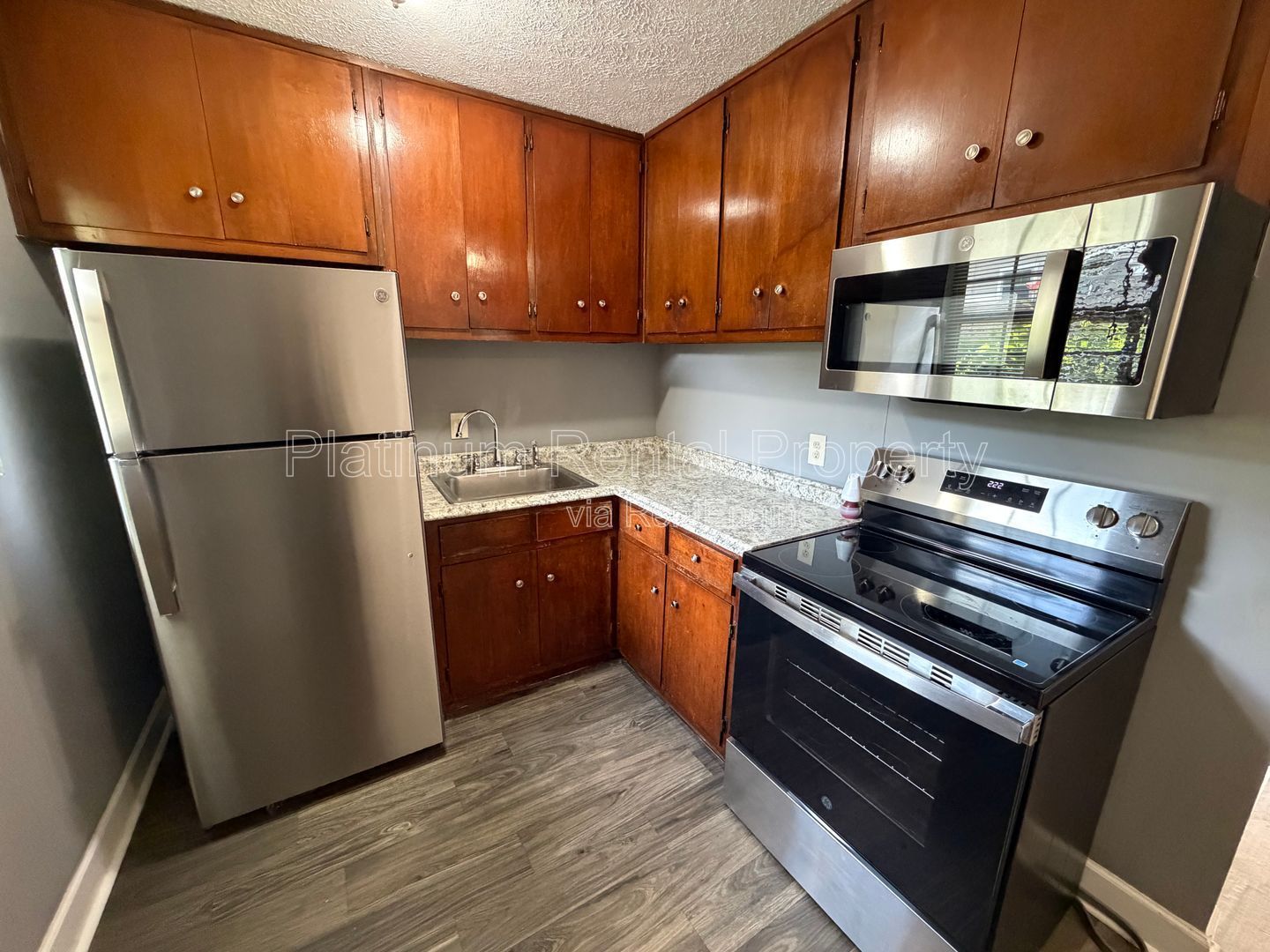 Well maintained 2 bedroom unit in Monroe for rent by Platinum Property Management Services, Inc. property image