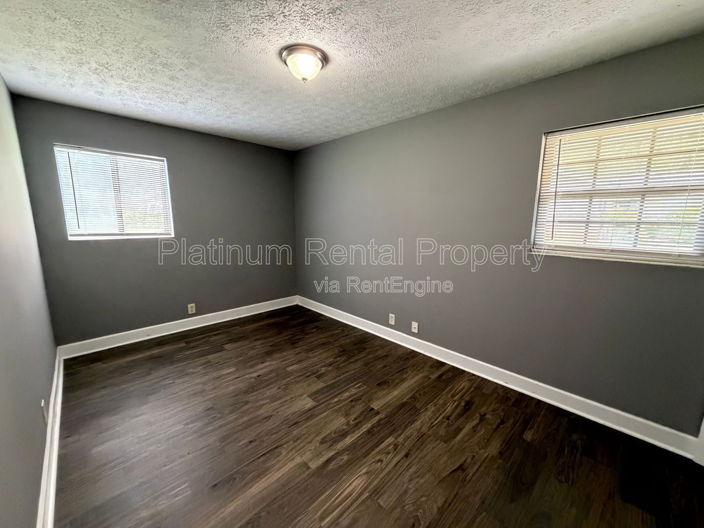 Well maintained 2 bedroom unit in Monroe for rent by Platinum Property Management Services, Inc. property image