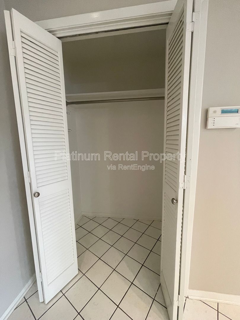 Uniquely, modern 2 bedroom condo in prime location near Powers Ferry Road, by Platinum Property Management Services, Inc. property image