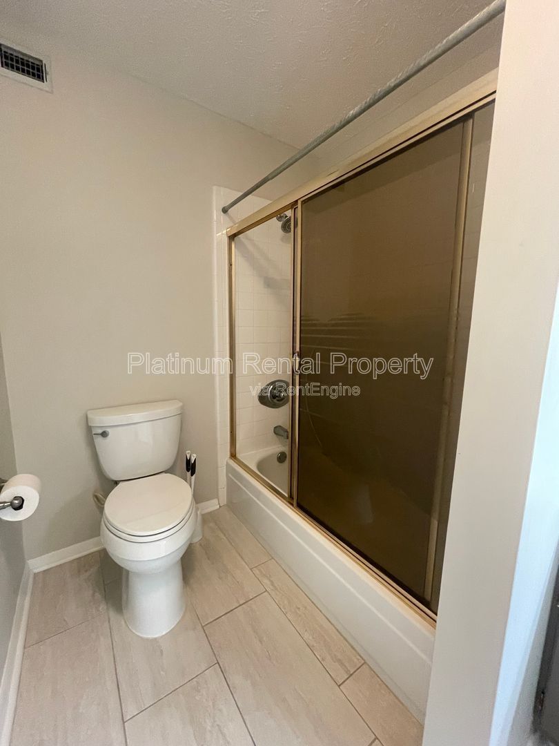Uniquely, modern 2 bedroom condo in prime location near Powers Ferry Road, by Platinum Property Management Services, Inc. property image
