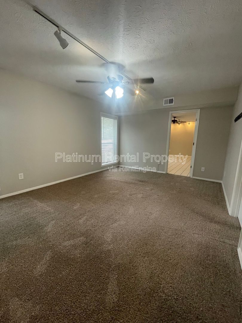 Uniquely, modern 2 bedroom condo in prime location near Powers Ferry Road, by Platinum Property Management Services, Inc. property image