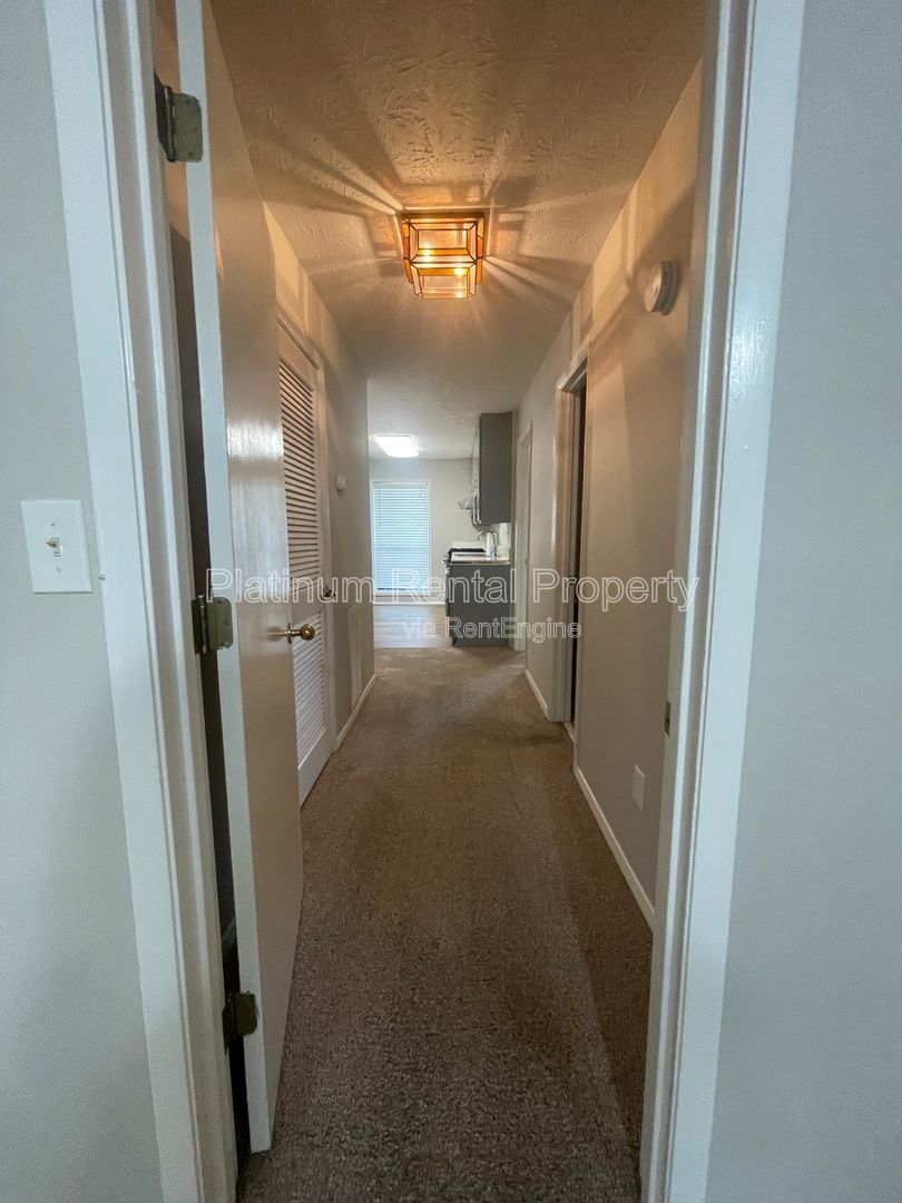 Uniquely, modern 2 bedroom condo in prime location near Powers Ferry Road, by Platinum Property Management Services, Inc. property image