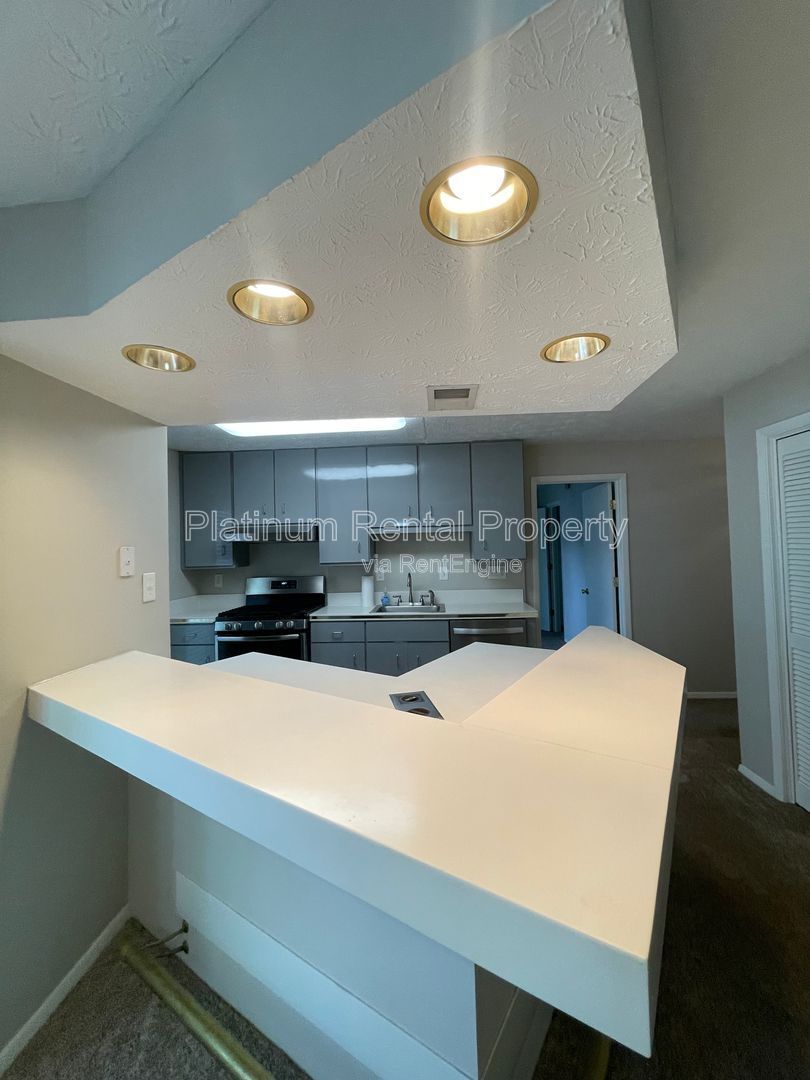 Uniquely, modern 2 bedroom condo in prime location near Powers Ferry Road, by Platinum Property Management Services, Inc. property image
