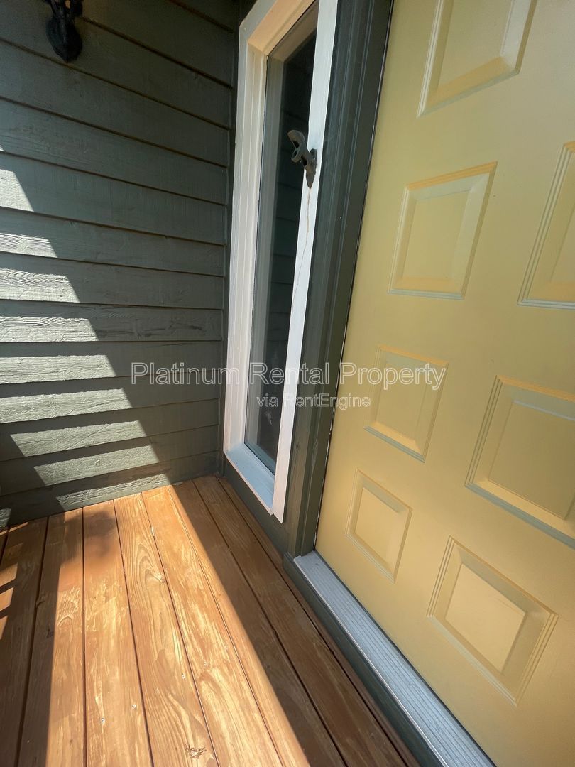Fabulous, 4 bedroom hidden gem in prestigious East Cobb, by Platinum Property  Management Services, Inc. property image